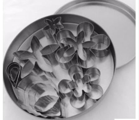 Set of 12 mini flower and petal tin set stainless steel