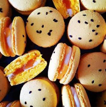 Limited edition Passionfruit Macarons (6 pack)